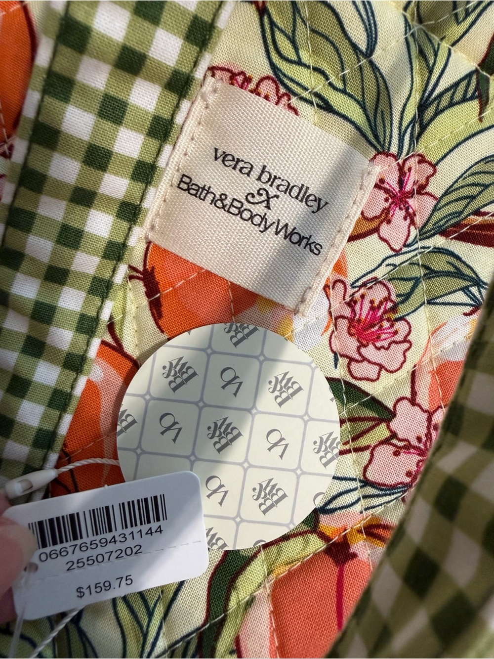 Vera Bradley special edition tote. NWT - Picture 10 of 14